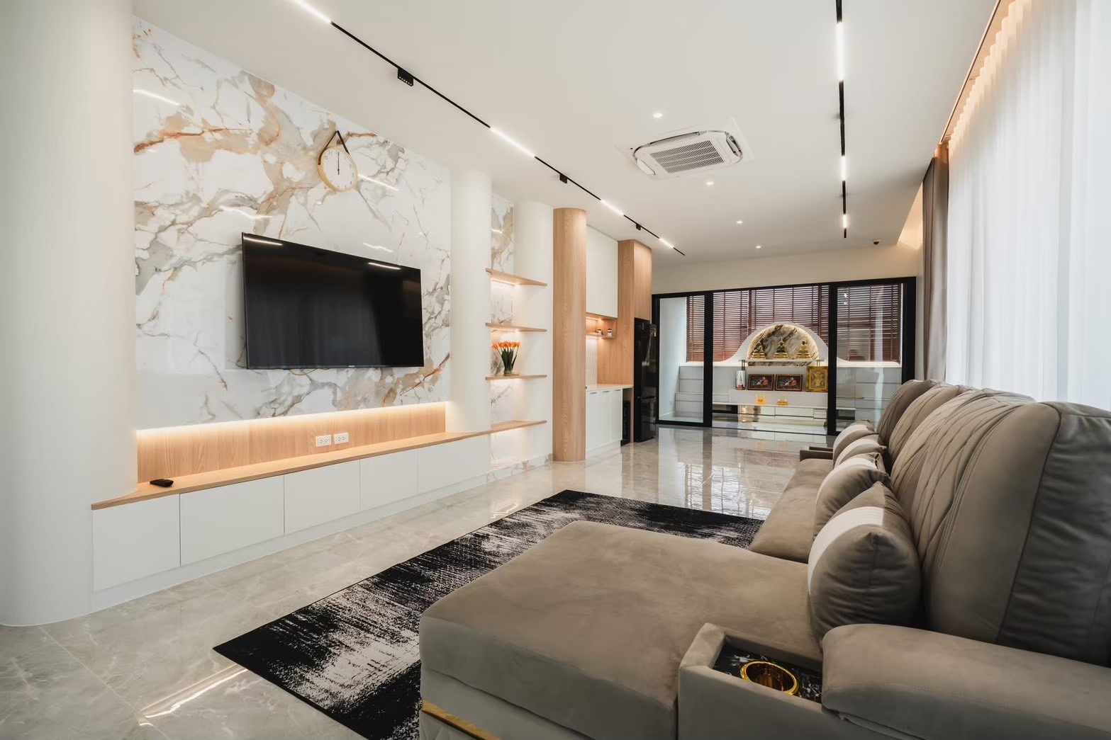 บ้านคุณฟ้า — Living Hall interior