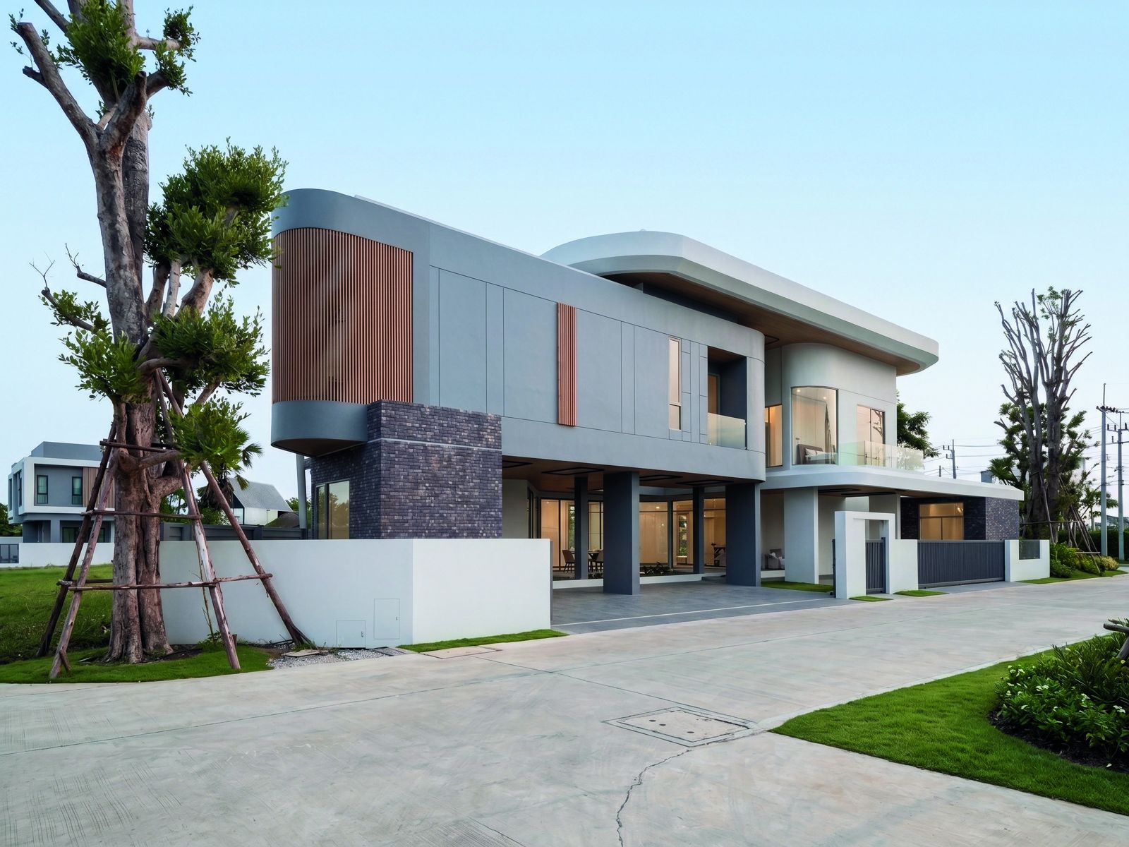 Construction progress, Ang Sila, Chonburi